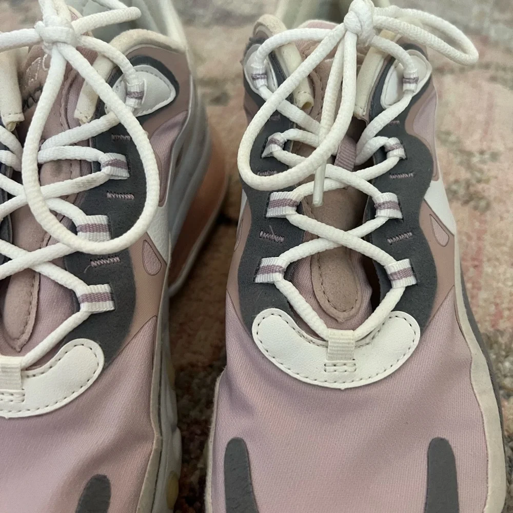 Air max 270 react - Picture 3 of 3